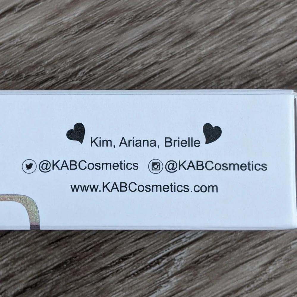 KAB Lip Oil in Juicy Melon - Picture 3 of 3